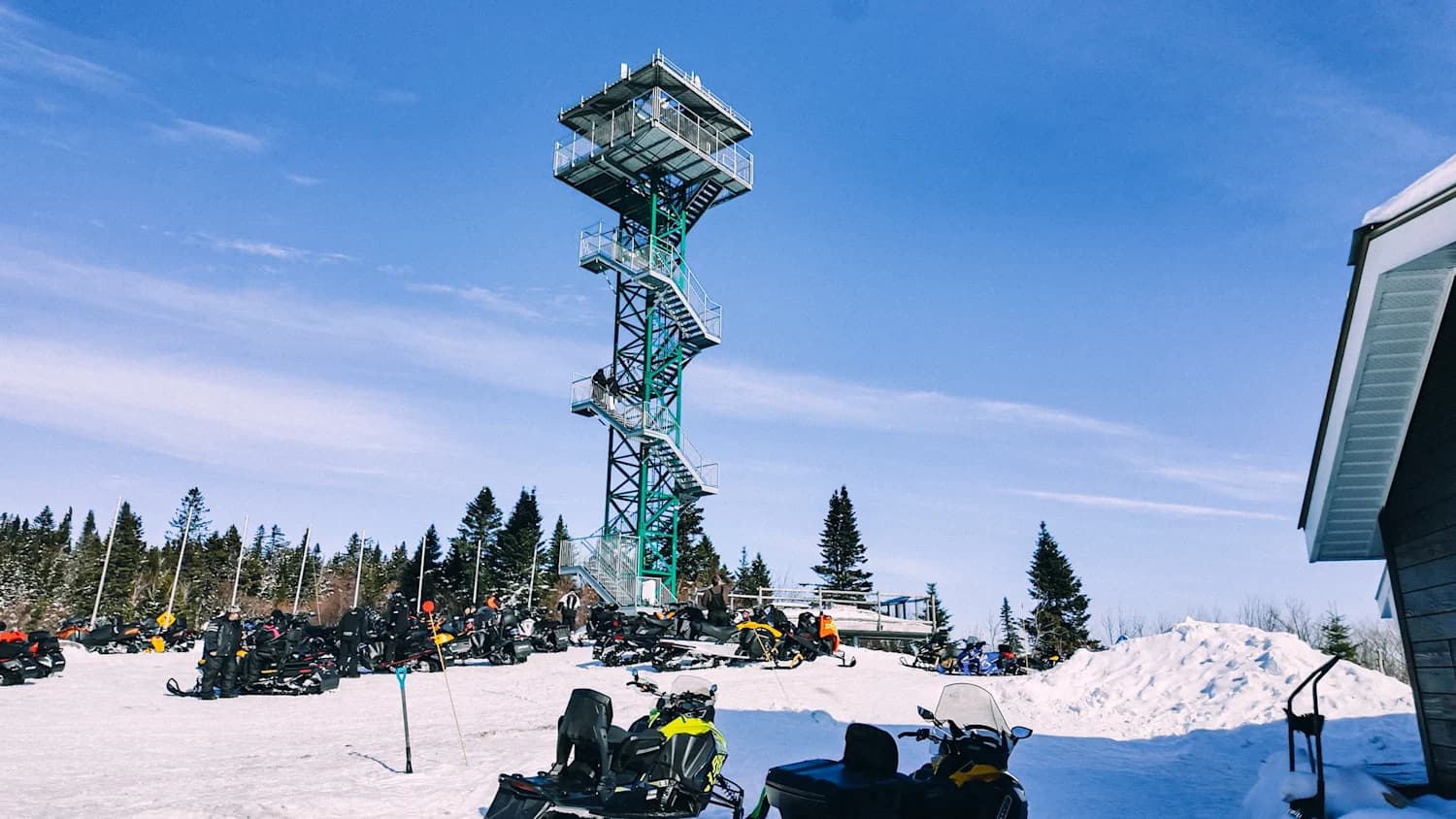 Location motoneige Ski-Doo 900 ACE – 2 places - à Mont-Laurier — Mont-Laurier