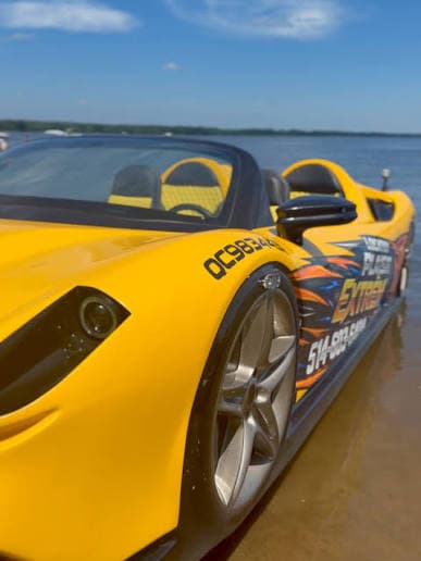 Jet Car Ferrai 2026 4 personnes — Rigaud