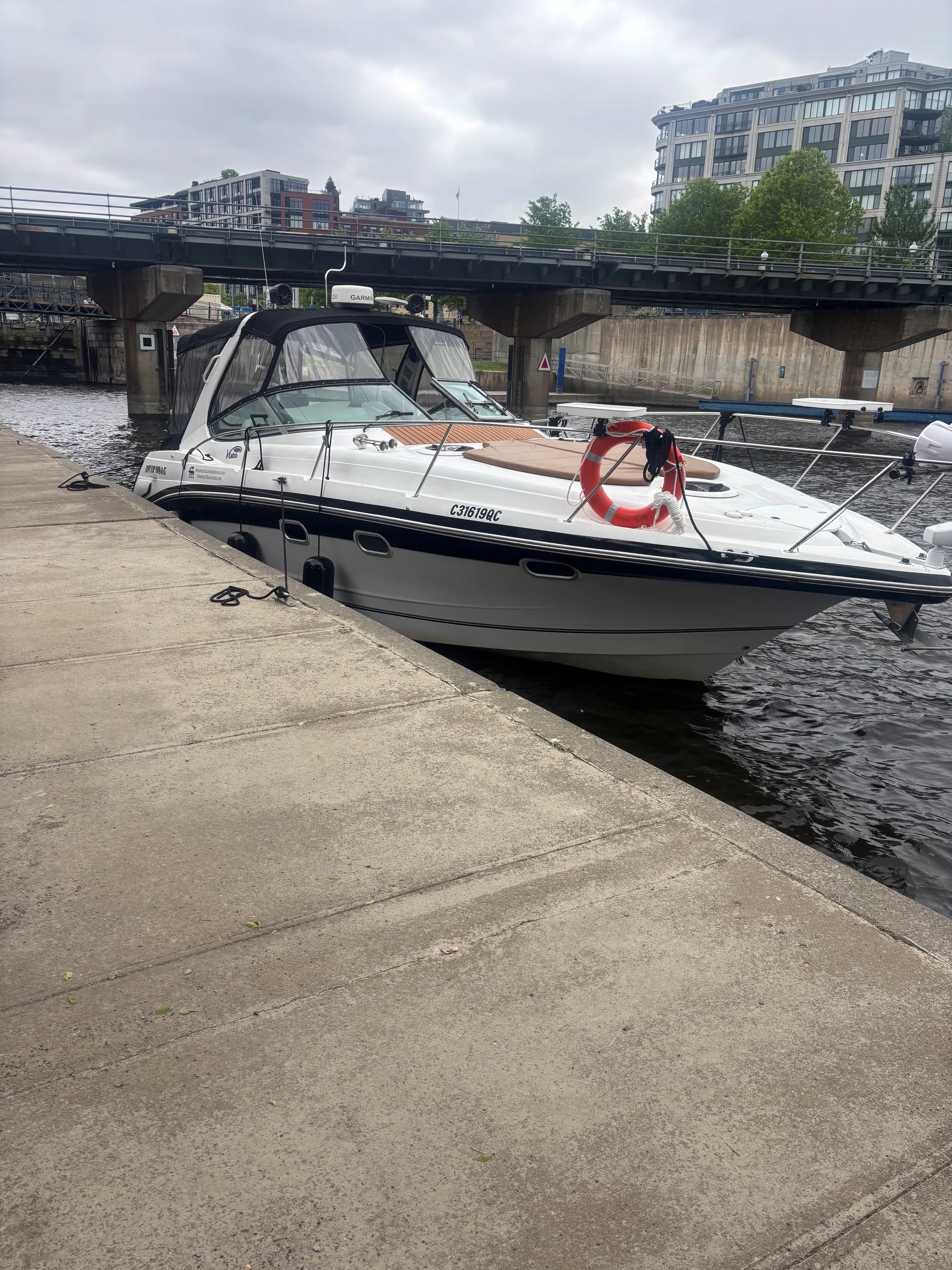 location de bateau pour 12 passagers et moins avec capitaine inclus 6