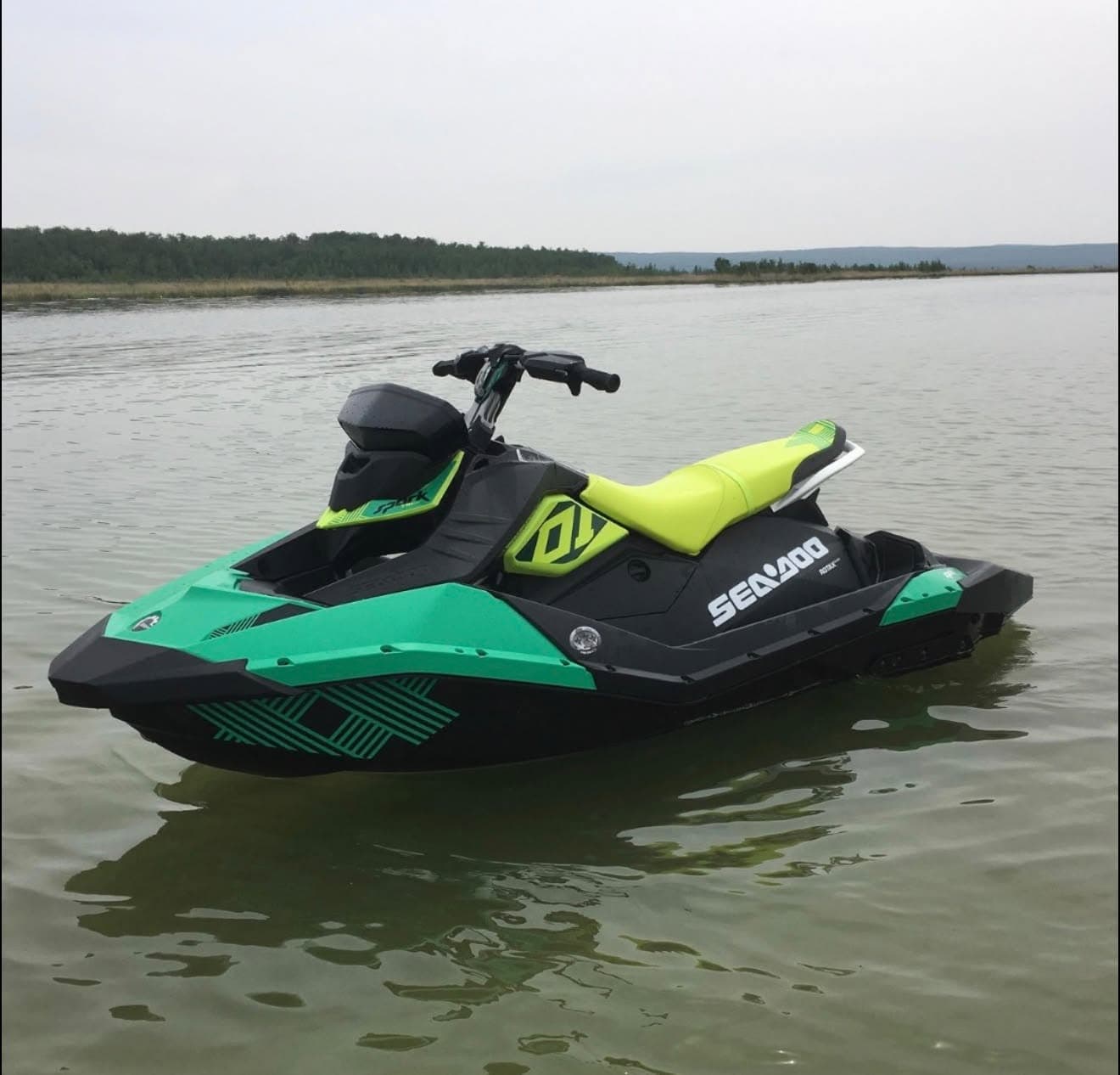 Motomarine Seadoo Spark Trixx sur le Lac Matapédia 1